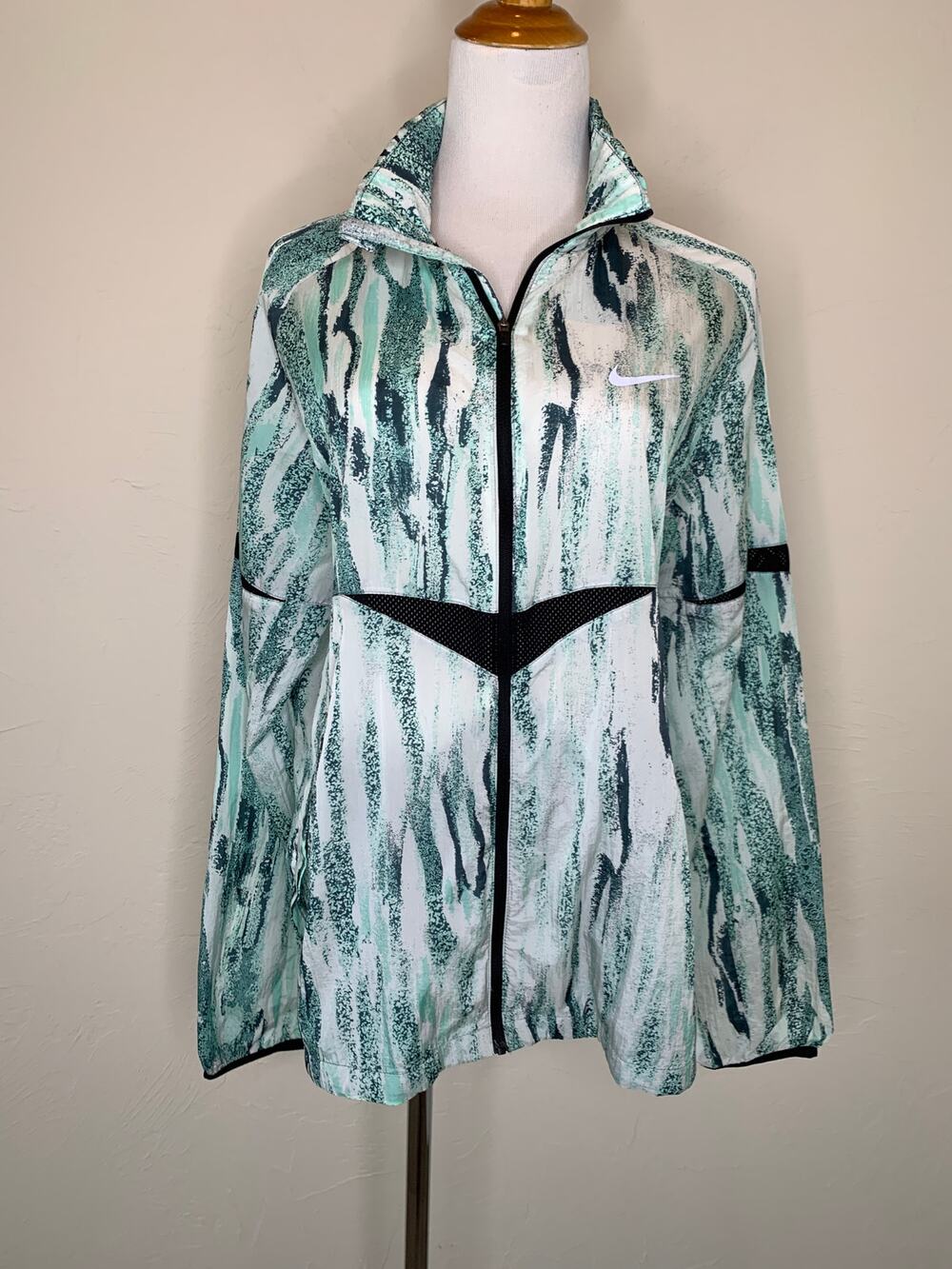 Nike Windrunner Running Rain Water Repellent Jacket Green Teal Medium DA1161 387